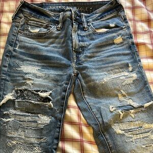 American Eagle Outfitters Men's Distressed Blue Jeans